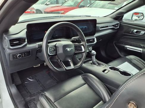 Used 2024 Ford Mustang Premium image 7