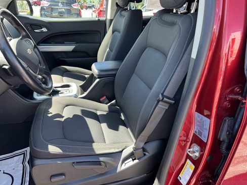 Used 2021 Chevrolet Colorado LT w/ LT Convenience Package AWD/4WD image 14