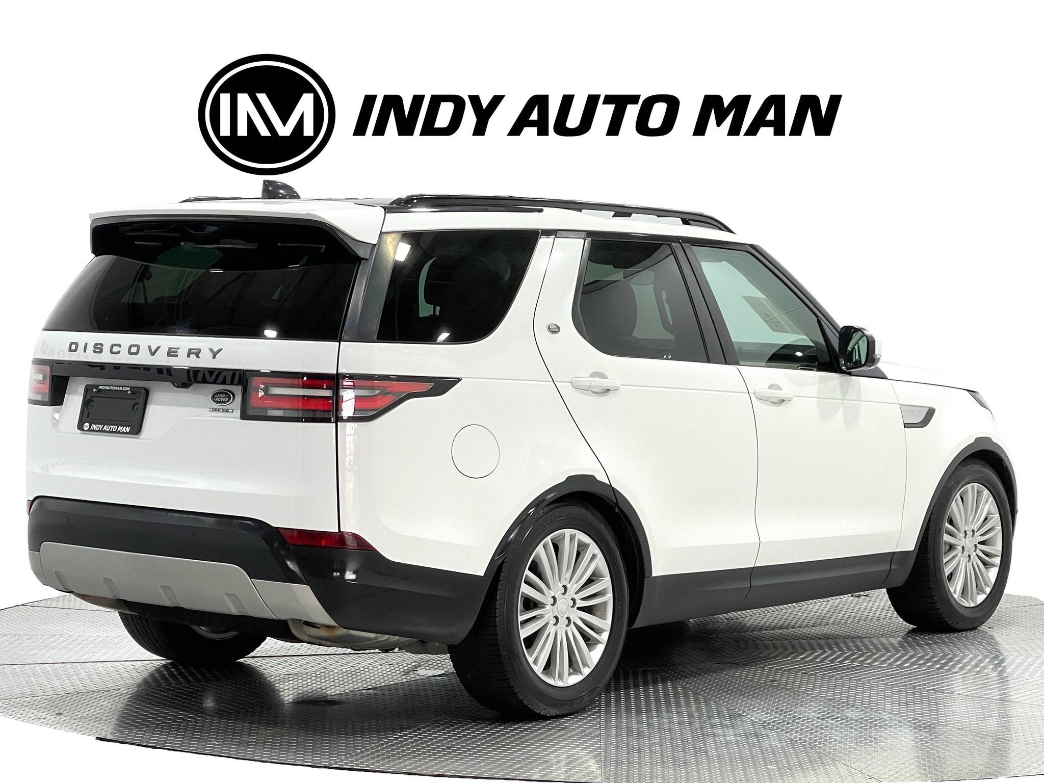 Used 2018 Land Rover Discovery HSE AWD/4WD image 4