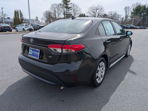 Used 2021 Toyota Corolla LE image 6