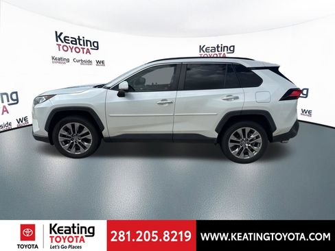 Used 2020 Toyota RAV4 Limited FWD image 4