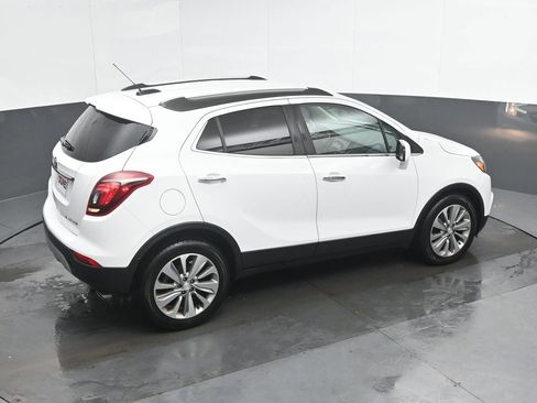 Used 2020 Buick Encore Preferred image 30