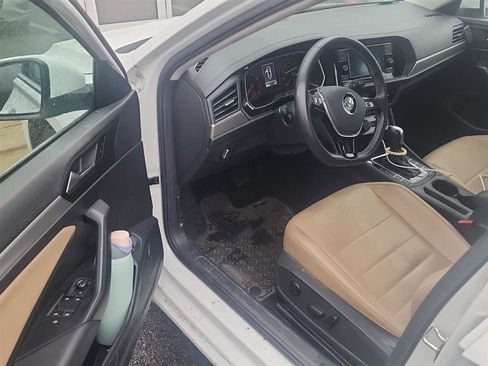 Used 2021 Volkswagen Jetta SE FWD image 10