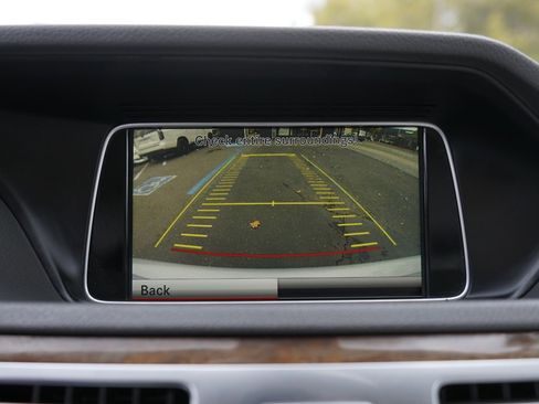 Used 2014 Mercedes-Benz E 350 Sedan image 26