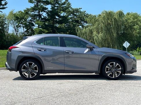 Used 2019 Lexus UX 250h w/ Premium Package AWD/4WD image 8