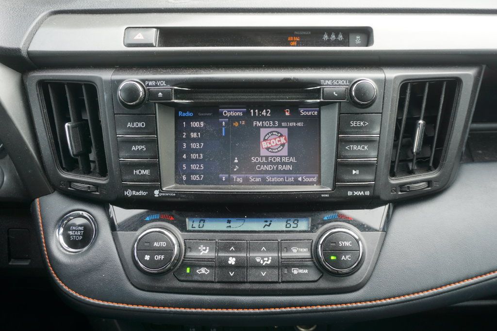 Used 2018 Toyota RAV4 SE w/ Power Extra Value Package AWD/4WD image 8