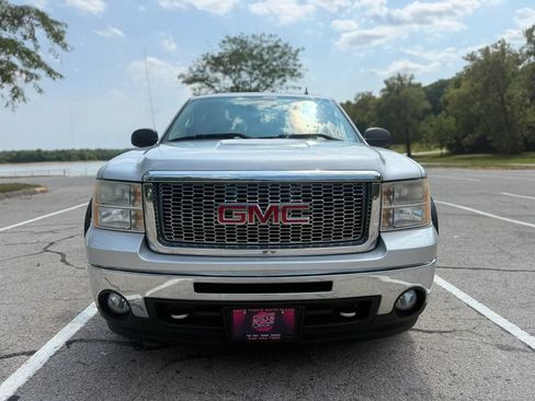 Used 2011 GMC Sierra 1500 SLE w/ Power Tech Package AWD/4WD image 2