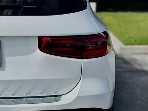 Used 2025 Mercedes-Benz GLB 250 image 15