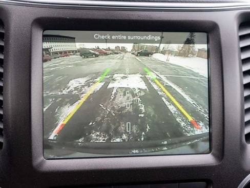 Used 2021 Jeep Cherokee Trailhawk w/ Trailer Tow Group image 18