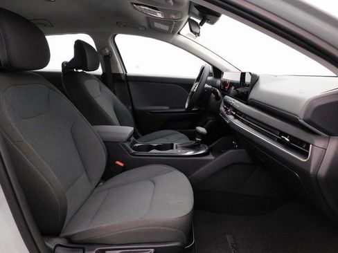 Used 2025 Kia K4 LXS image 35