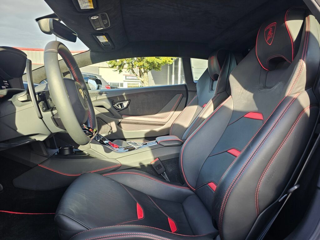 Used 2020 Lamborghini Huracan EVO AWD/4WD image 15