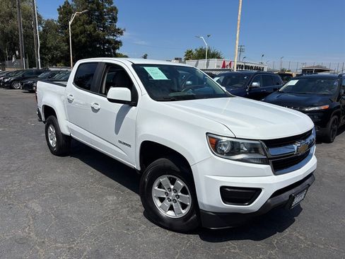Used 2018 Chevrolet Colorado W/T w/ WT Convenience Package RWD image 2