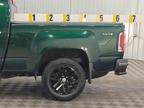 Used 2015 GMC Canyon SLT image 24