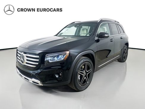 Used 2026 Mercedes-Benz GLB 250 4MATIC image 1