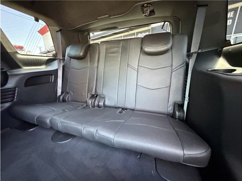 Used 2017 Cadillac Escalade Platinum RWD image 26