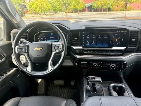 Used 2023 Chevrolet Silverado 1500 LTZ w/ Technology Package AWD/4WD image 19