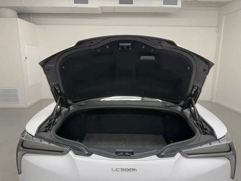 Used 2023 Lexus LC 500h w/ Dynamic Handling Package RWD image 31