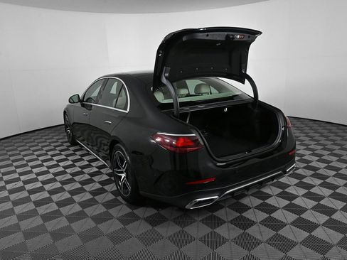 Used 2025 Mercedes-Benz E 350 Sedan image 30