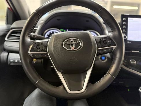 Used 2023 Toyota Camry XLE image 16