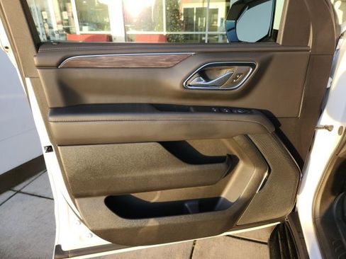 Used 2024 Chevrolet Tahoe LS image 13