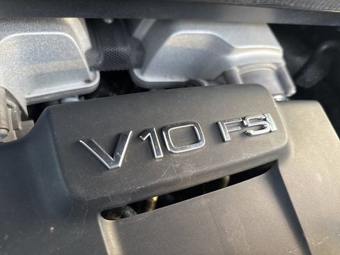 Used 2014 Audi R8 V10 image 9