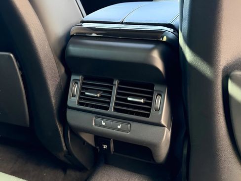 Used 2020 Land Rover Range Rover Evoque R-Dynamic HSE image 29
