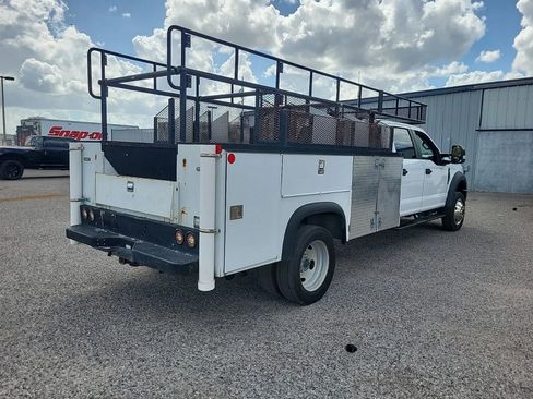 Used 2018 Ford F450 XL w/ Power Equipment Group image 3