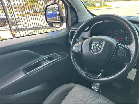 Used 2017 RAM ProMaster City Tradesman SLT w/ Rear Back-up Camera Group image 18