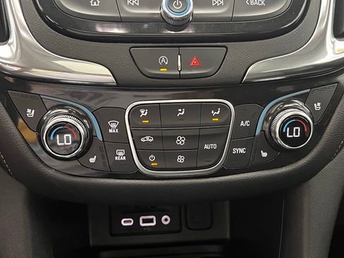 Used 2024 Chevrolet Equinox Premier image 7