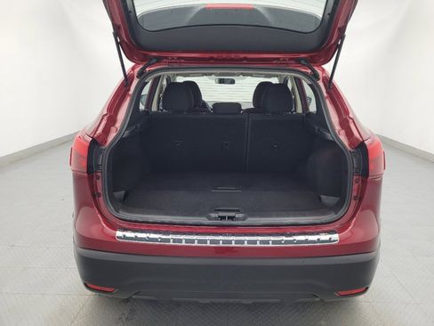 Used 2019 Nissan Rogue Sport S image 29