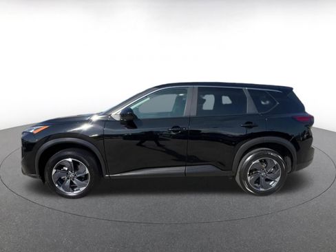 Used 2025 Nissan Rogue SV FWD image 9