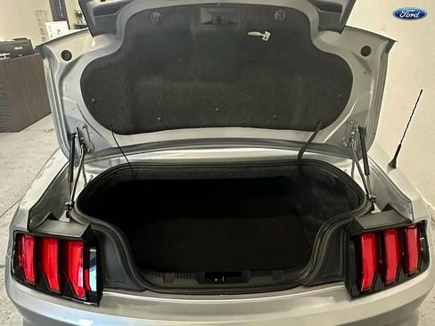 Used 2022 Ford Mustang Premium image 19