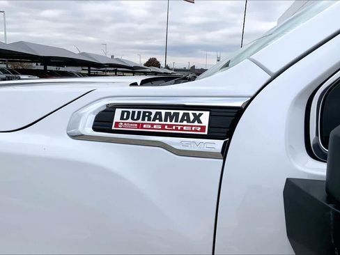 Used 2022 GMC Sierra 3500 Denali image 32