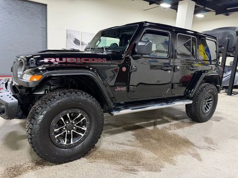 Used 2024 Jeep Wrangler Unlimited Rubicon image 11