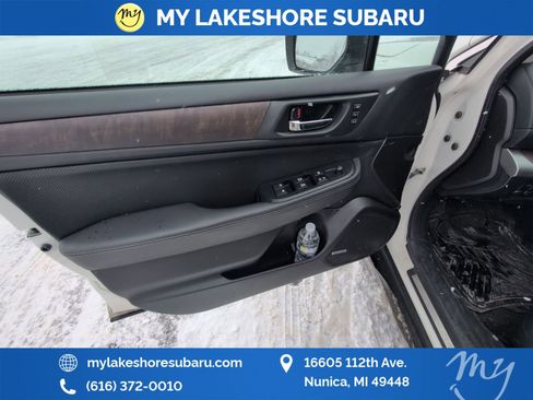 Used 2017 Subaru Outback 2.5i Limited image 17
