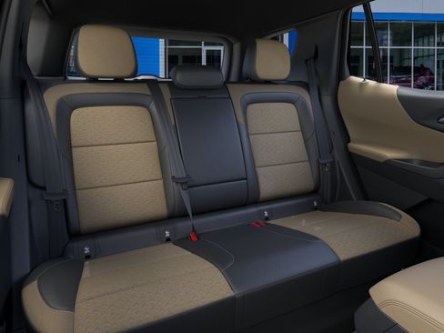 New 2027 Chevrolet Equinox ACTIV w/ Safety and Technology Package AWD/4WD image 17