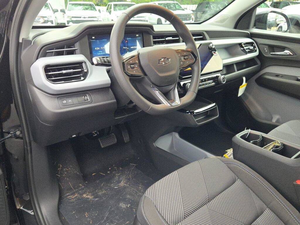 New 2027 Chevrolet Bolt LT FWD image 26