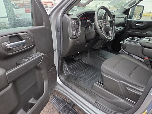 Used 2026 GMC Sierra 3500 Pro w/ 1SA Pro Safety Plus Package AWD/4WD image 11