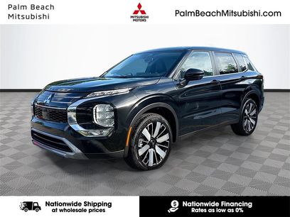 New 2025 Mitsubishi Outlander SE