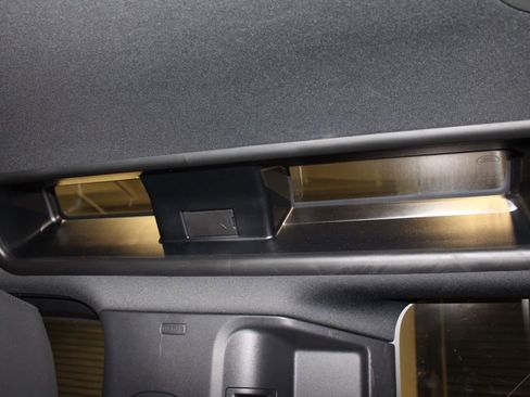 Used 2022 Land Rover Defender 110 X-Dynamic HSE image 44