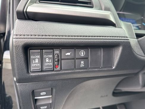 Certified 2024 Honda Odyssey EX-L image 18