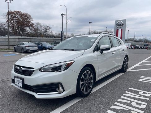 Used 2023 Subaru Impreza 2.0i Limited image 3