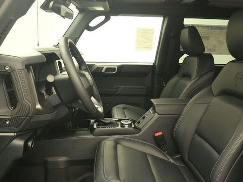 New 2026 Ford Bronco Badlands image 13