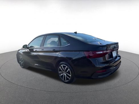 Used 2025 Volkswagen Jetta SE image 10