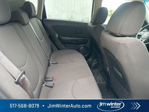 Used 2013 Kia Soul FWD image 14