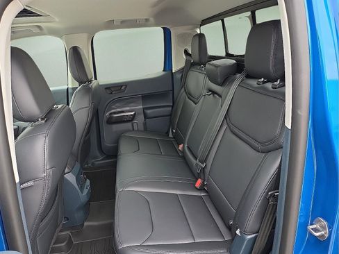 New 2026 Ford Maverick Lariat w/ Black Appearance Package image 10