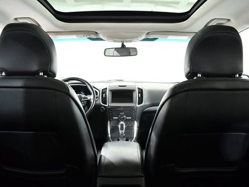 Used 2015 Ford Edge Titanium w/ Equipment Group 301A AWD/4WD image 17
