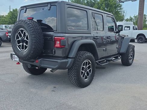 Used 2024 Jeep Wrangler Unlimited Rubicon w/ Technology Group AWD/4WD image 7