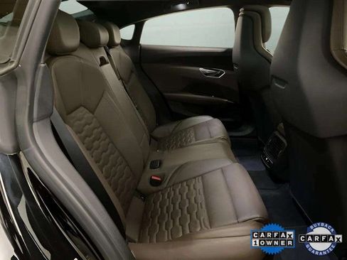 Used 2022 Audi e-tron GT Premium Plus image 72