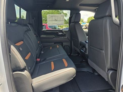 New 2026 GMC Sierra 2500 AT4 w/ AT4 Premium Plus Package AWD/4WD image 18